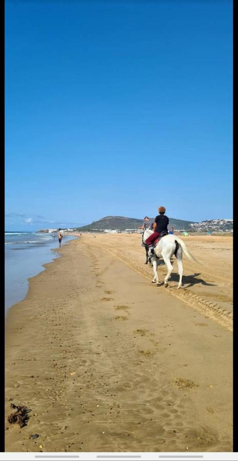 Bel Appartement A 5Min De La Plage Tanger Exteriör bild